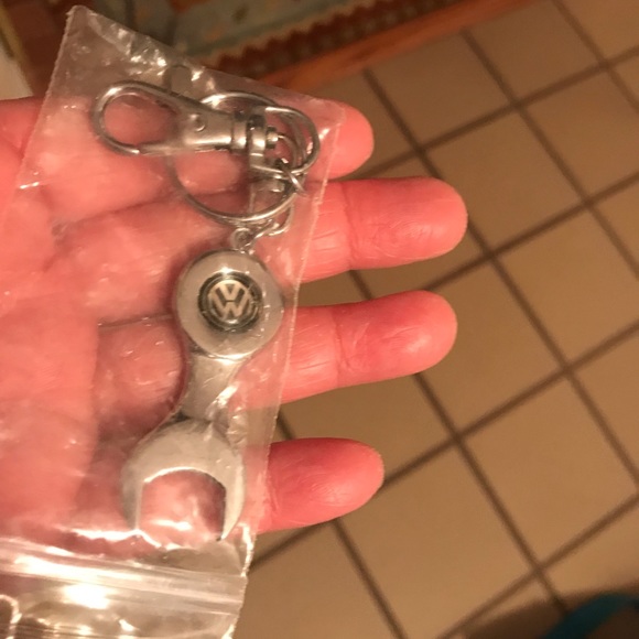 VW Key Chain - Picture 2 of 2
